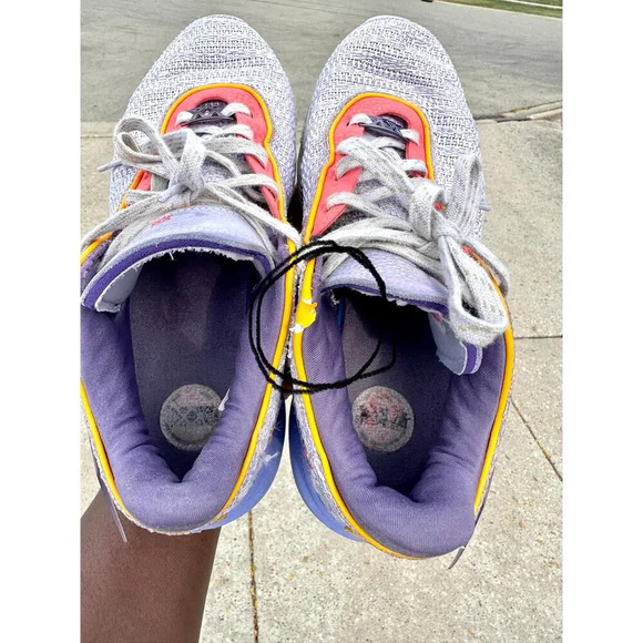 Nike Lebron 20 Violet Frost Men’s Athletic Shoes Size 10 - Picture 12 of 17